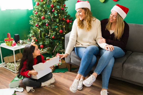 7 Tips to Avoid Going Over Budget on Kids' Holiday Gifts