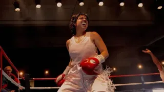 Sydney Sweeney Zips It on American Eagle Jeans, Focuses on Lesbian Boxer Biopic at TIFF
